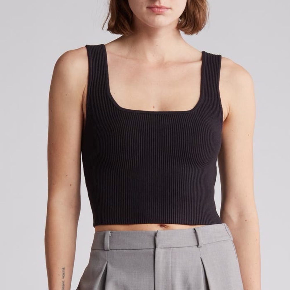 ABOUND Reversible Rib Crop Sweater Tank - Picture 4 of 6